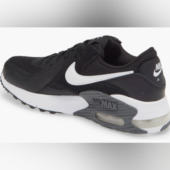Nike Air Max Excee Sneakers Wmn's Size 7M Like New - Picture 4 of 8